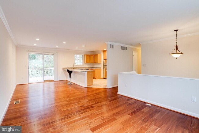 Building Photo - 795 Windgate Dr
