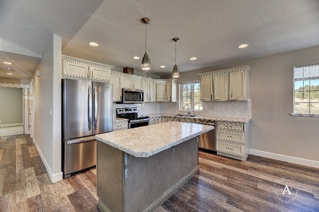 Building Photo - 3 Deer Run