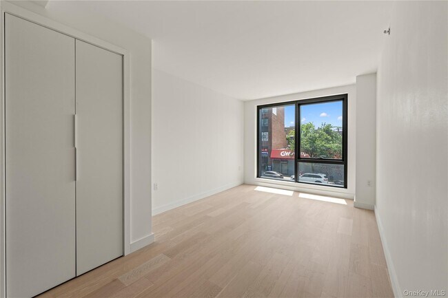Foto del edificio - 144-49 Northern Blvd