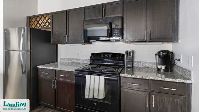 Building Photo - 650 S Main St