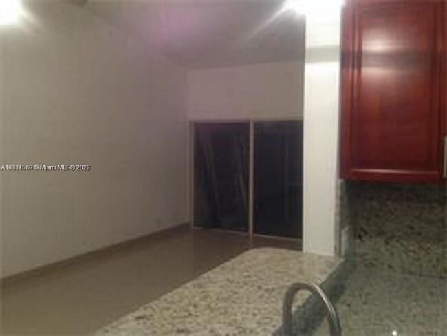 Foto del edificio - 4982 SW 32nd Terrace