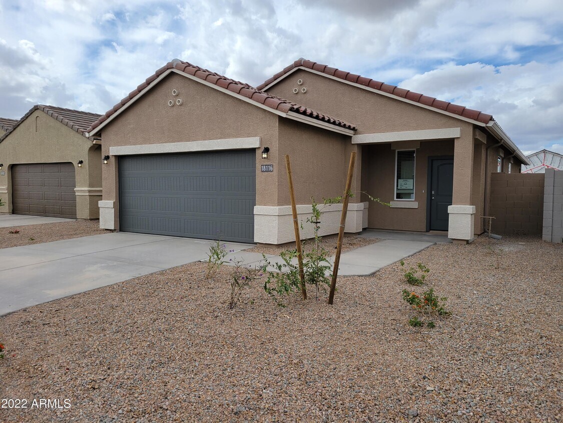 Foto principal - 18116 N Diego Way