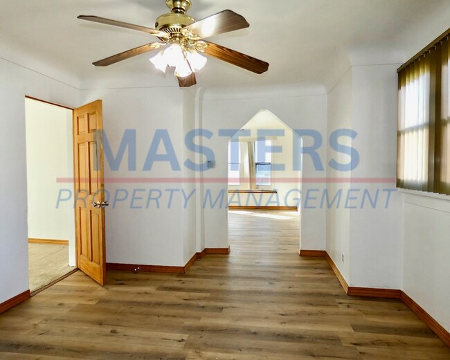 Foto del edificio - 1026 Oakwood Ave