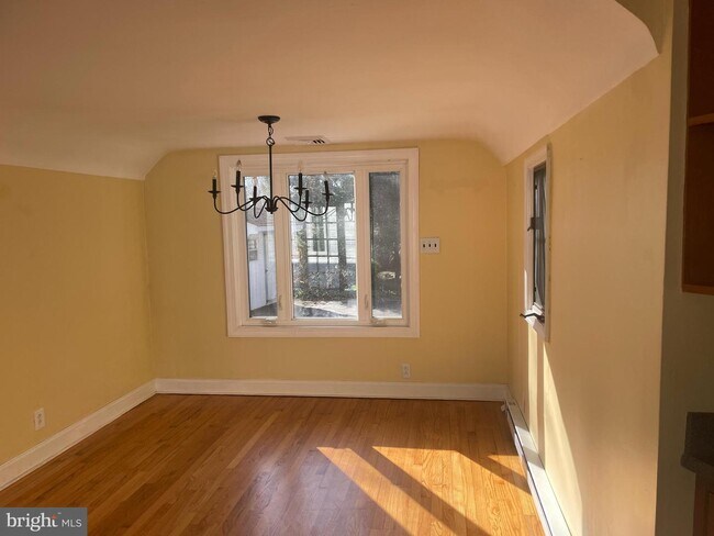 Foto del edificio - 218 Beatty Rd