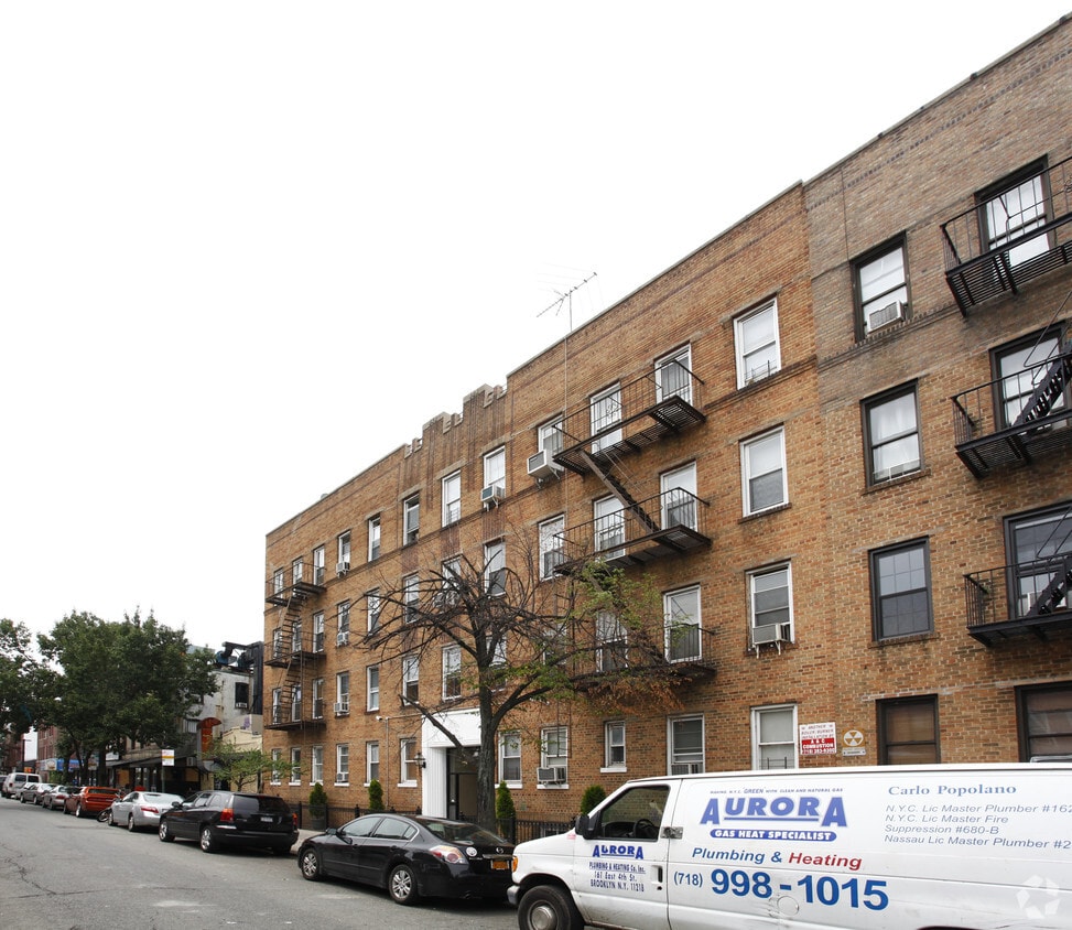 Building Photo - 31-78 34th St