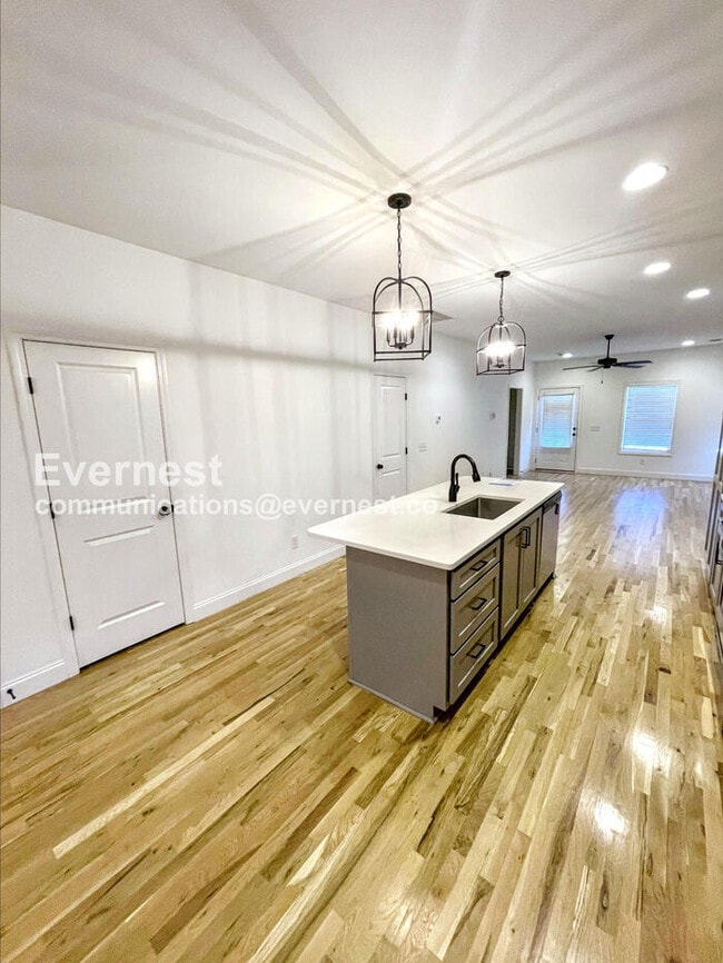 Foto del edificio - 3610 U.S. 31W