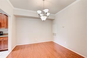 Foto del edificio - 2255 Braeswood Park Dr