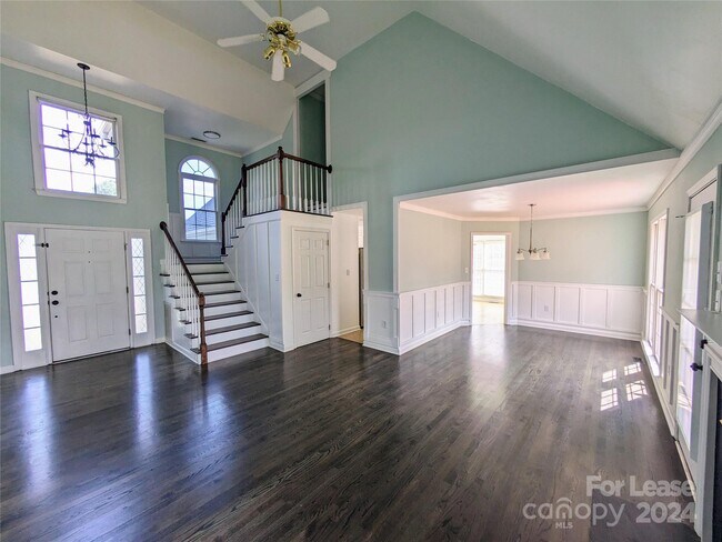Building Photo - 136 River Birch Cir