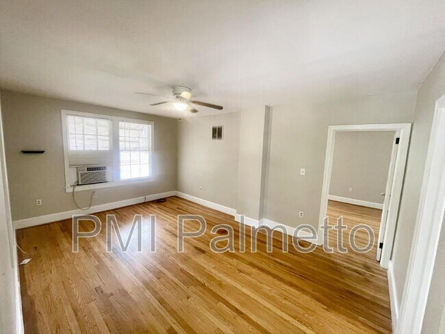 Building Photo - 1717 Burnham St