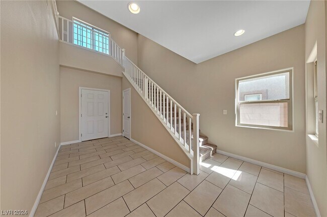 Building Photo - 9023 Mastodon Ave
