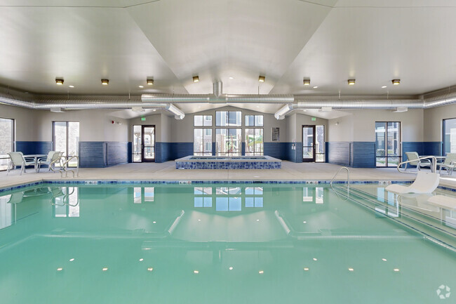 Indoor Pool - Ridge View Apartments