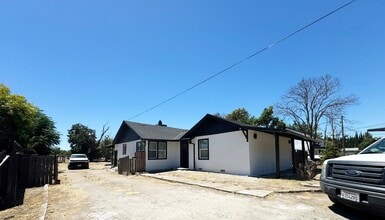 Building Photo - 2410 River Rd