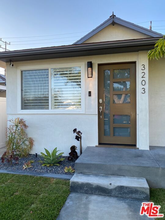 Building Photo - 3203 W Chandler Blvd