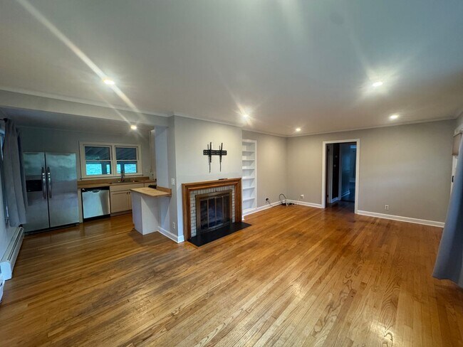 Foto del edificio - Beautiful Single Family Home in Quiet Neig...