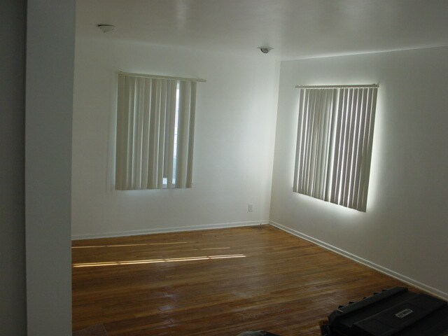 Building Photo - 16922 S Hobart Blvd