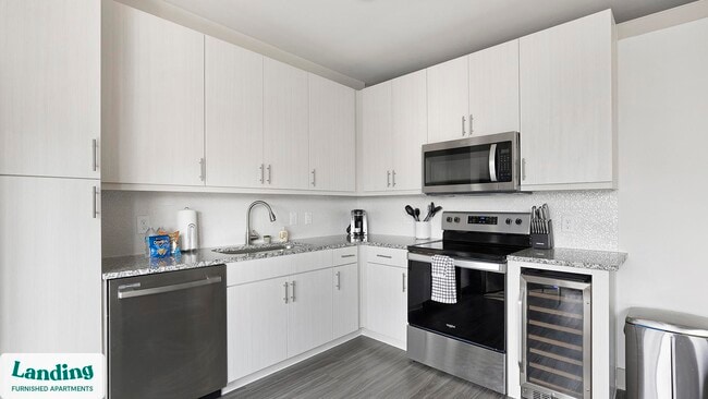 Building Photo - 3383 Cedarplaza Ln