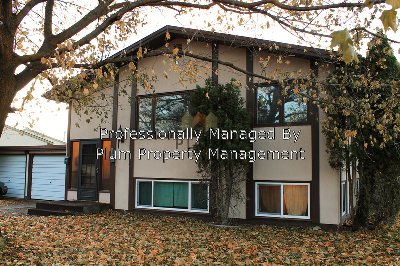 Primary Photo - 800 Spartan Dr