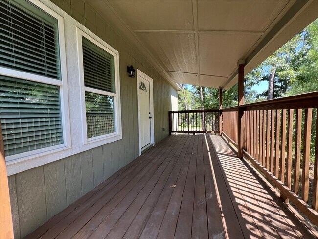 Building Photo - 436 Shadywood Dr