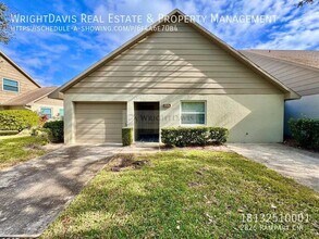 Building Photo - 2826 Rampart Cir