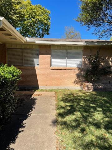 Building Photo - 804 Kingswood Ave