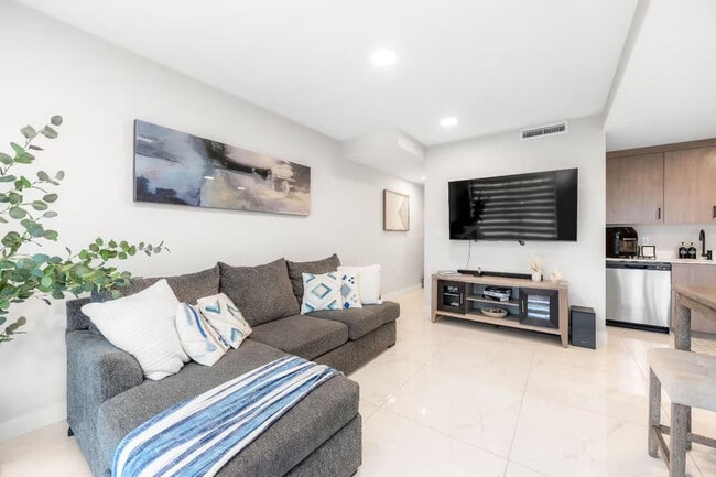 Building Photo - 14311 SW 258th Ln