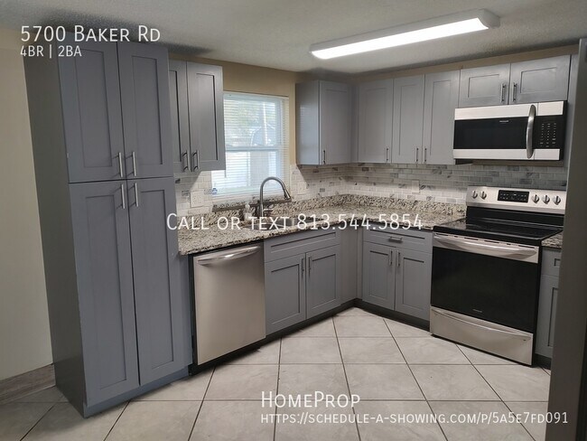 Foto del edificio - 5700 Baker Rd, New Port Richey