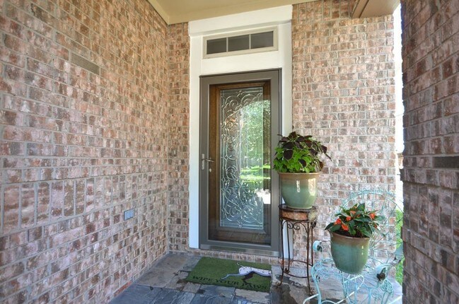 Building Photo - 5343 Summit Hollow Dr