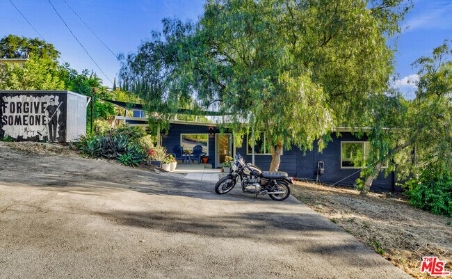 Building Photo - 3726 Richardson Dr