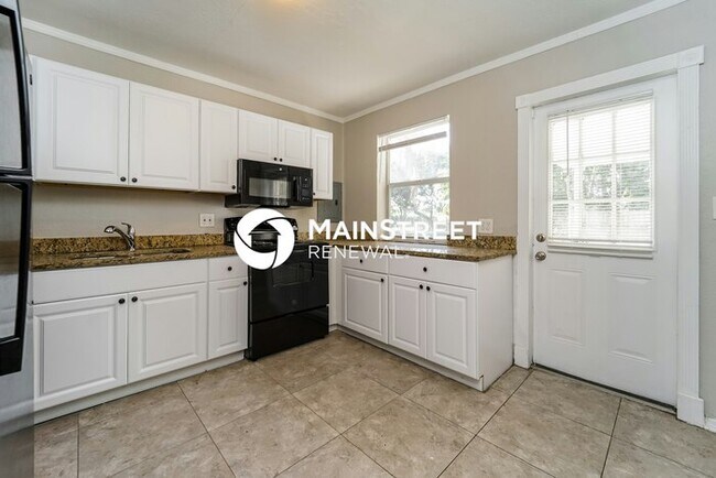 Foto del edificio - 3 Bedroom Pet-Friendly Home in West Park, ...