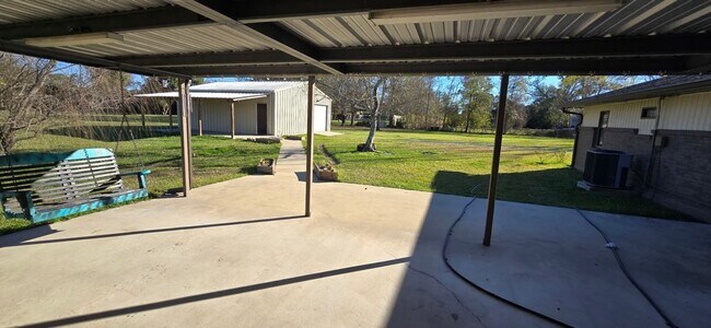 Foto del edificio - 2718 FM 408