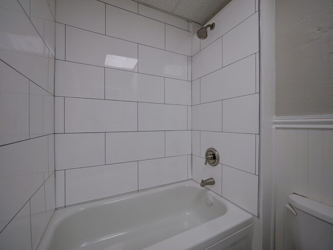 Building Photo - Caldwell Apartments