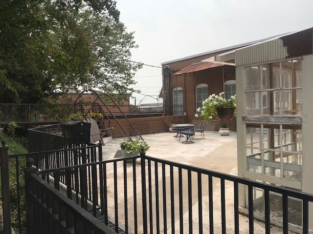 Patio trasero - 1512 Walnut St