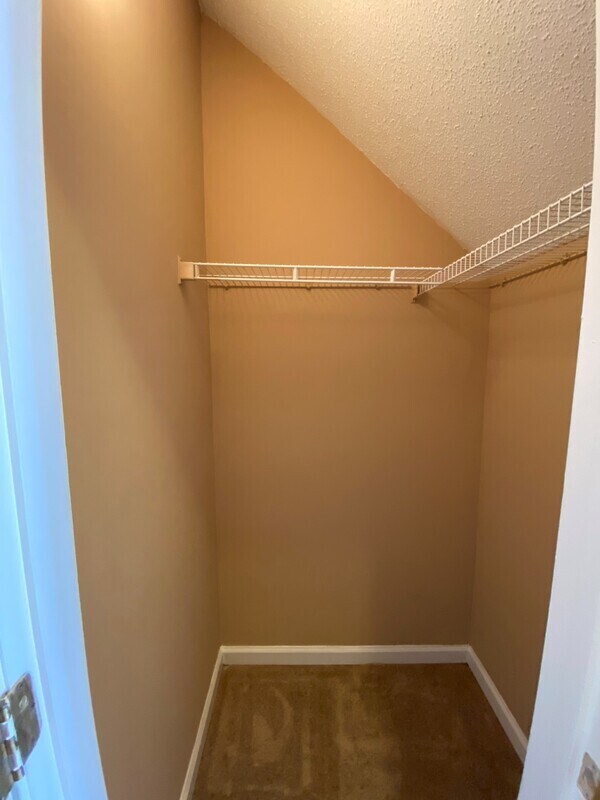 Foto del edificio - 6420 Mallard View Ln