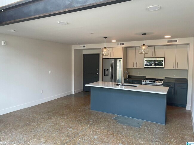 Building Photo - 1801 2nd Ave N