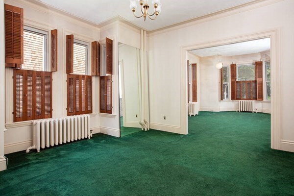 Building Photo - 39 Linden Pl