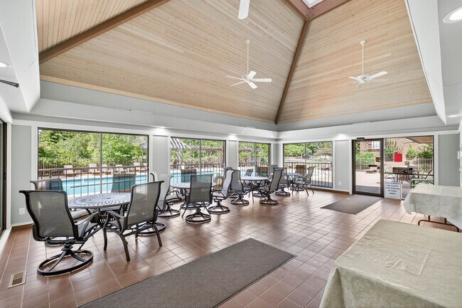 Foto del edificio - Oak Pointe Apartments