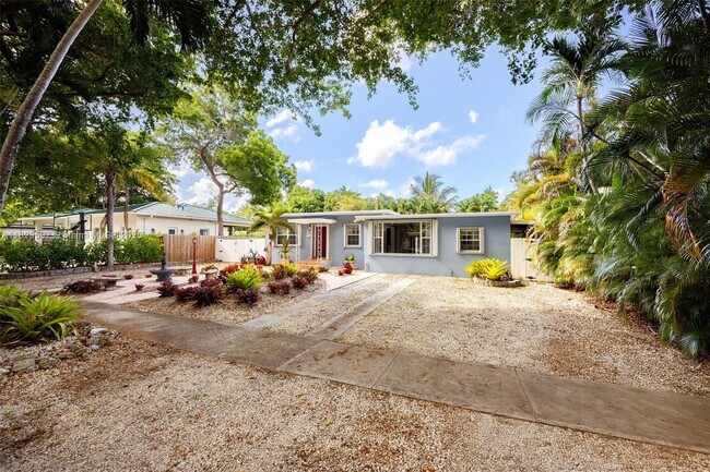 Foto del edificio - 5960 SW 46th Terrace