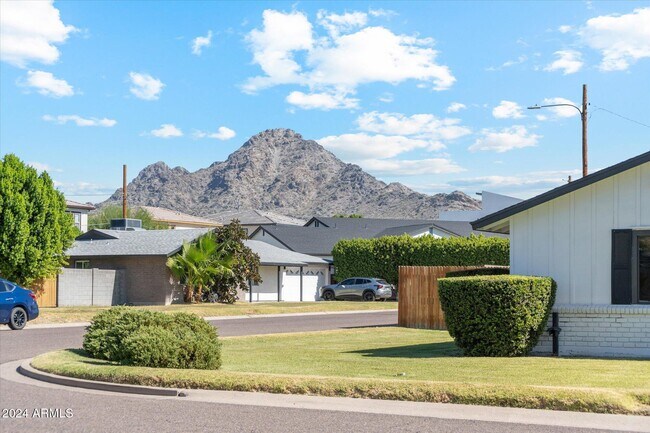 Foto del edificio - 1455 E Tuckey Ln