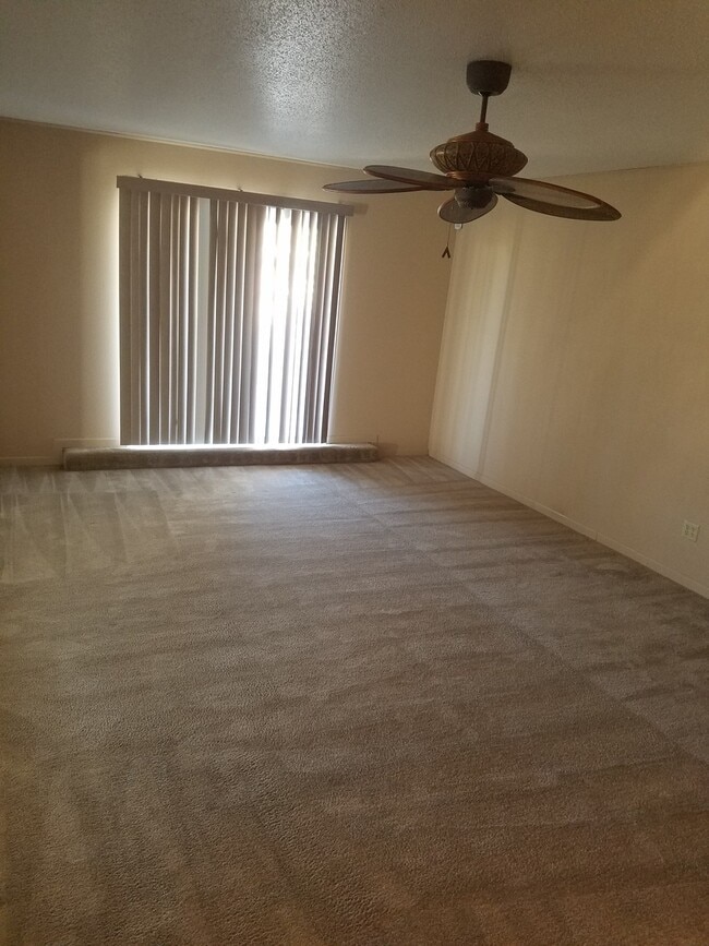 Building Photo - 1802 S Avenue A