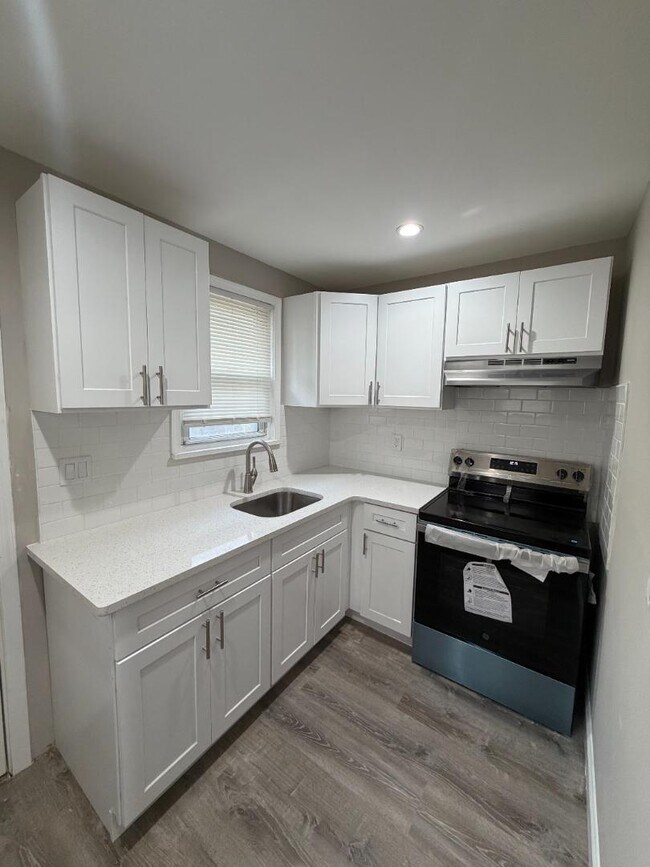 Foto del edificio - 2934 N Taylor St
