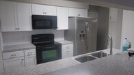 Foto principal - 13807 Greenfield Rd