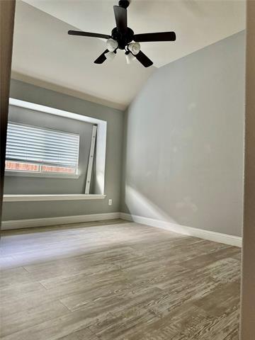 Building Photo - 667 Sharpley Dr