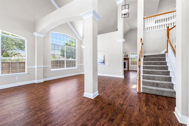Foto del edificio - 2112 Country Brook Ln