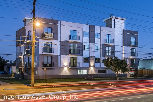 Building Photo - 2 br, 2 bath Apartment - 11400 Culver Blvd.