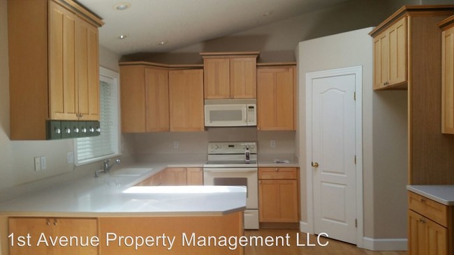 Building Photo - 3160 S Kramer Ln
