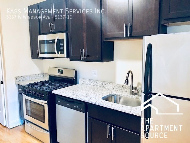 Building Photo - 5137 W Windsor Ave