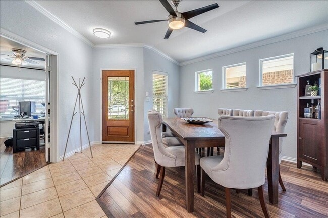 Foto del edificio - 2532 Ericanna Ln