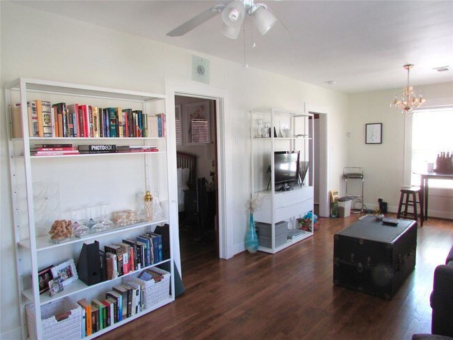 Building Photo - 3011 Avenue P 1/2