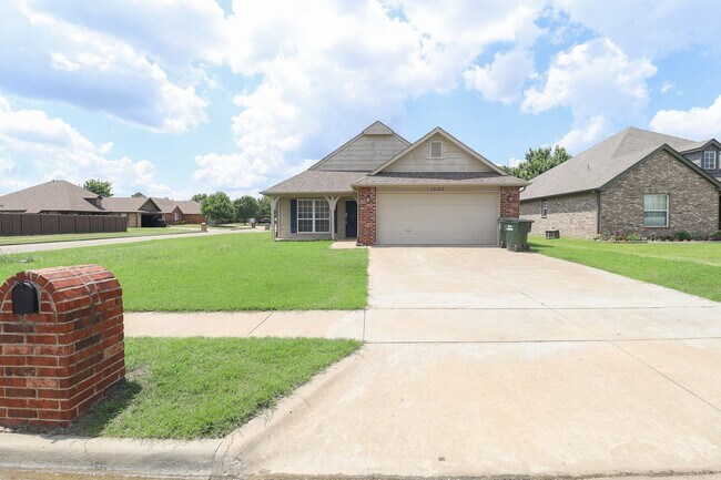 Foto del edificio - 3 Bed 2 Bath Home in Collinsville *Price D...