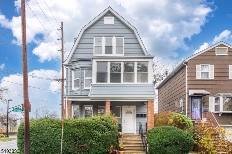 79 Spruce St Unit 2, Bloomfield, NJ 07003 Room for Rent in Bloomfield